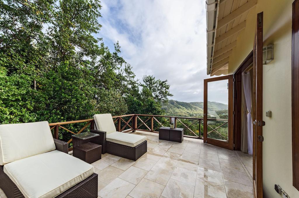 Seven-Bedroom Villa
